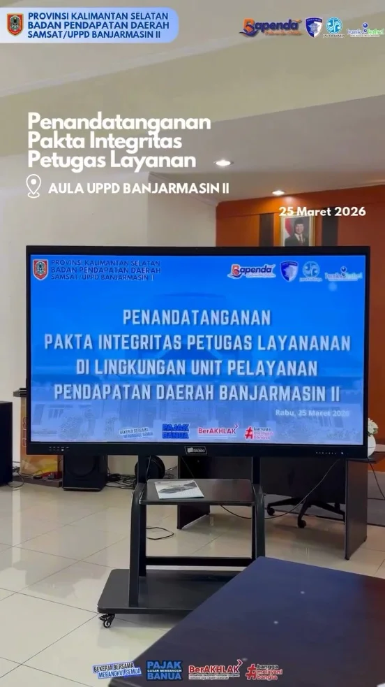Penandatanganan Pakta Integritas Petugas Layanan UPPD Banjarmasin II